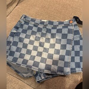New Abercrombie And Fitch Checkered Skort teens size 15/16